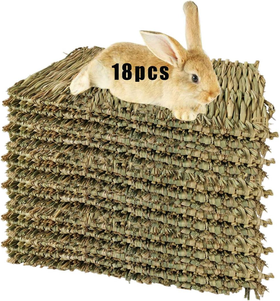 "🐰🌿 Cozy Grass Mat for Your Furry Friends! Perfect Chew Toy & Bed for Rabbits, Guinea Pigs, Chinchillas, Hamsters, and More! 🐹💕"