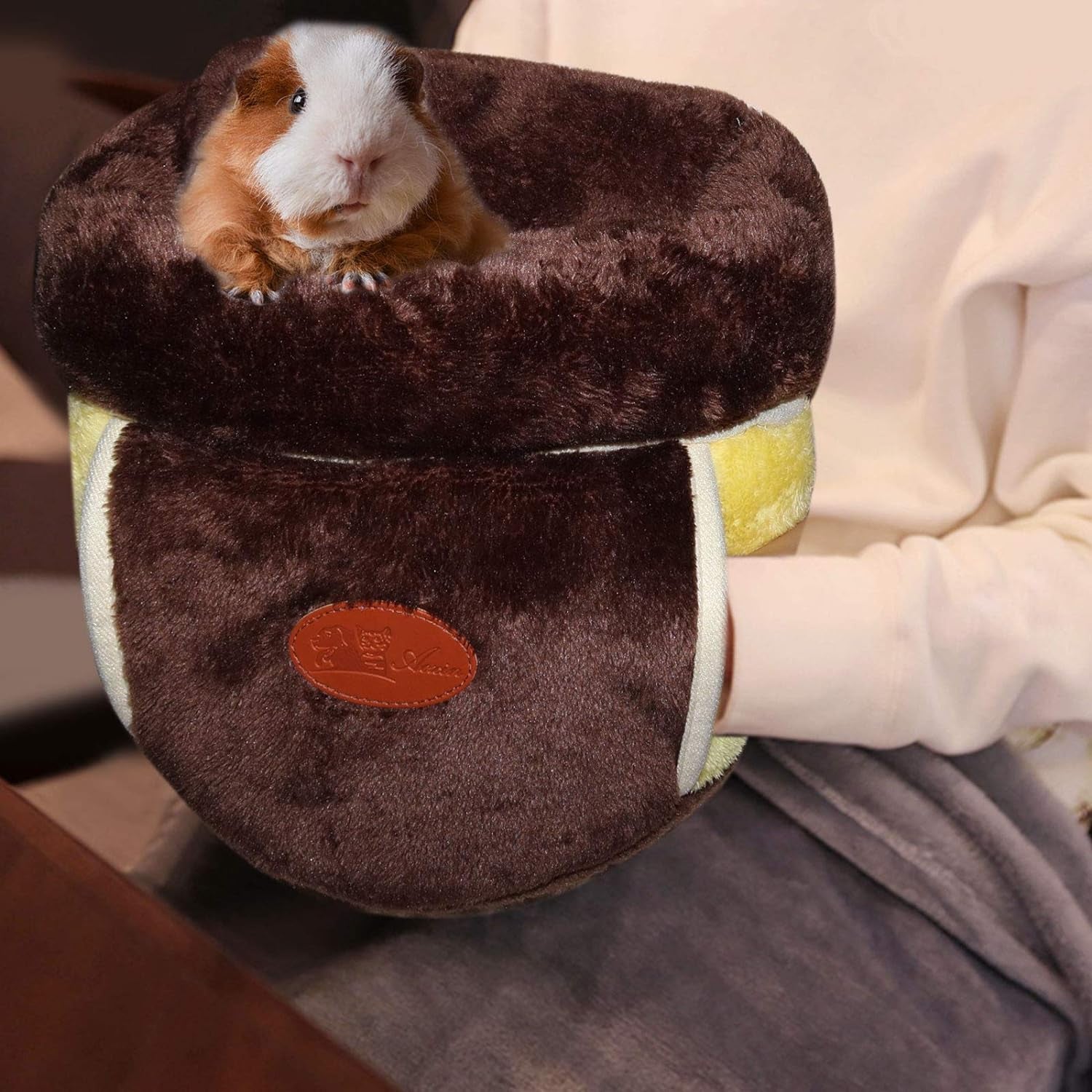 "🐹💕 Snuggle Time! Discover the YUEPET Cozy Cave Bed for your furry friends! Perfect for guinea pigs, squirrels, and more! 🏡✨ #SmallAnimalLove #CozyCave"